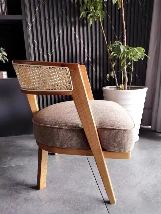 Chaise en Bois de Chêne - Confort et Design Moderne avec Dossier en Cannage