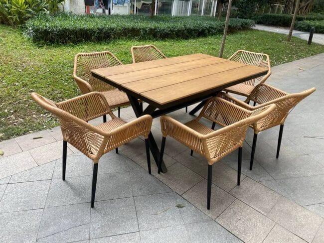 Ensemble Table de Jardin en Teck avec 6 Chaises en Rotin Synthétique et Métal