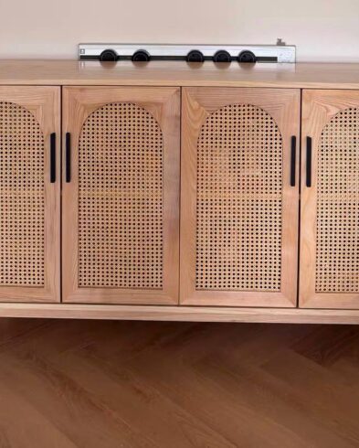 Buffet 4 Portes en Cannage Arqué, Bois Clair